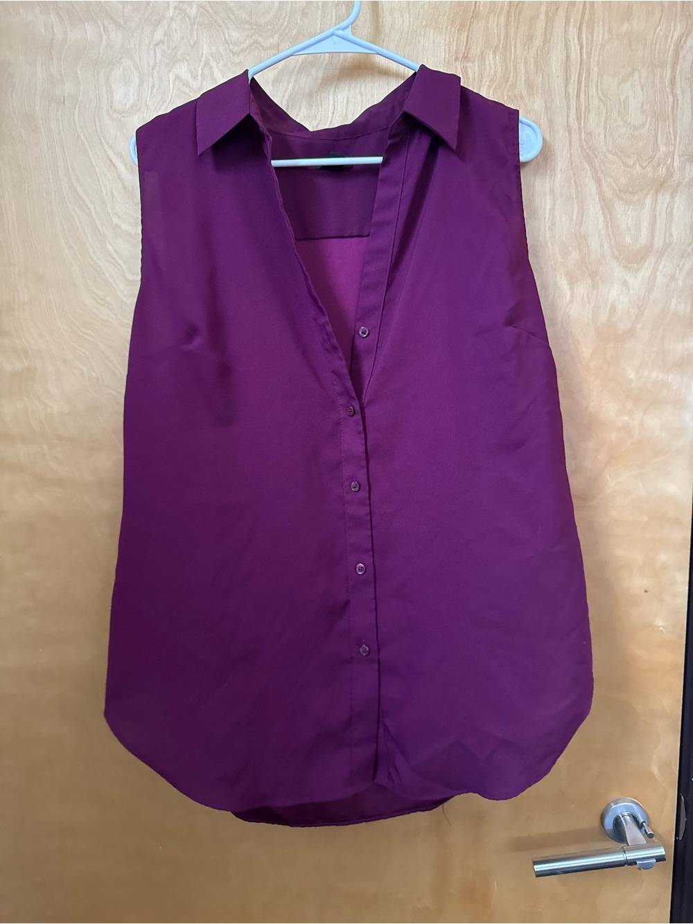 Ann Taylor Plum Sleeveless Button-Down Blouse